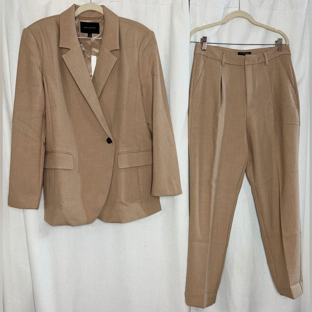 Banana Republic Classic Beige Pantsuit